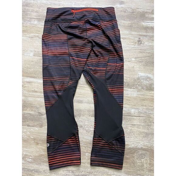 Lululemon Womens Black Stripe Crop Leggings Size 6 - Picture 2 of 4